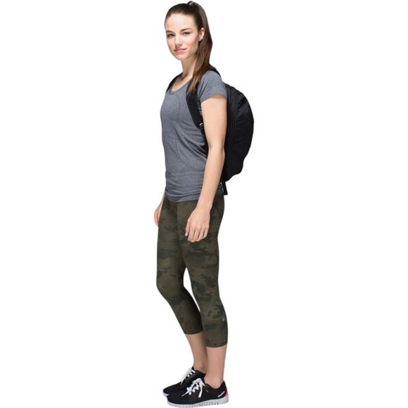 Lululemon Run Inspire Crop II All Luxtreme Savasana Camo Fatigue Green Sz 6 NEW - Picture 4 of 14